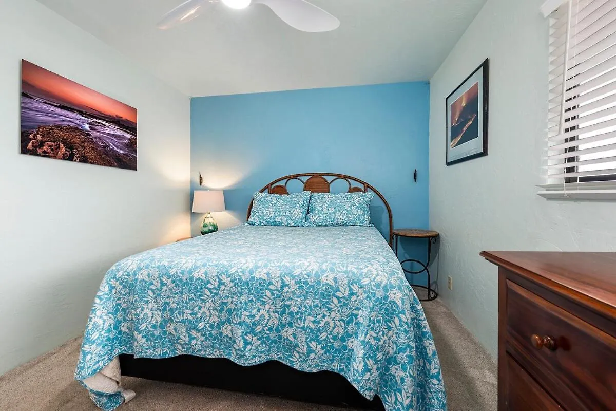 Top Floor Oceanview Kona Condo! Kailua-Kona