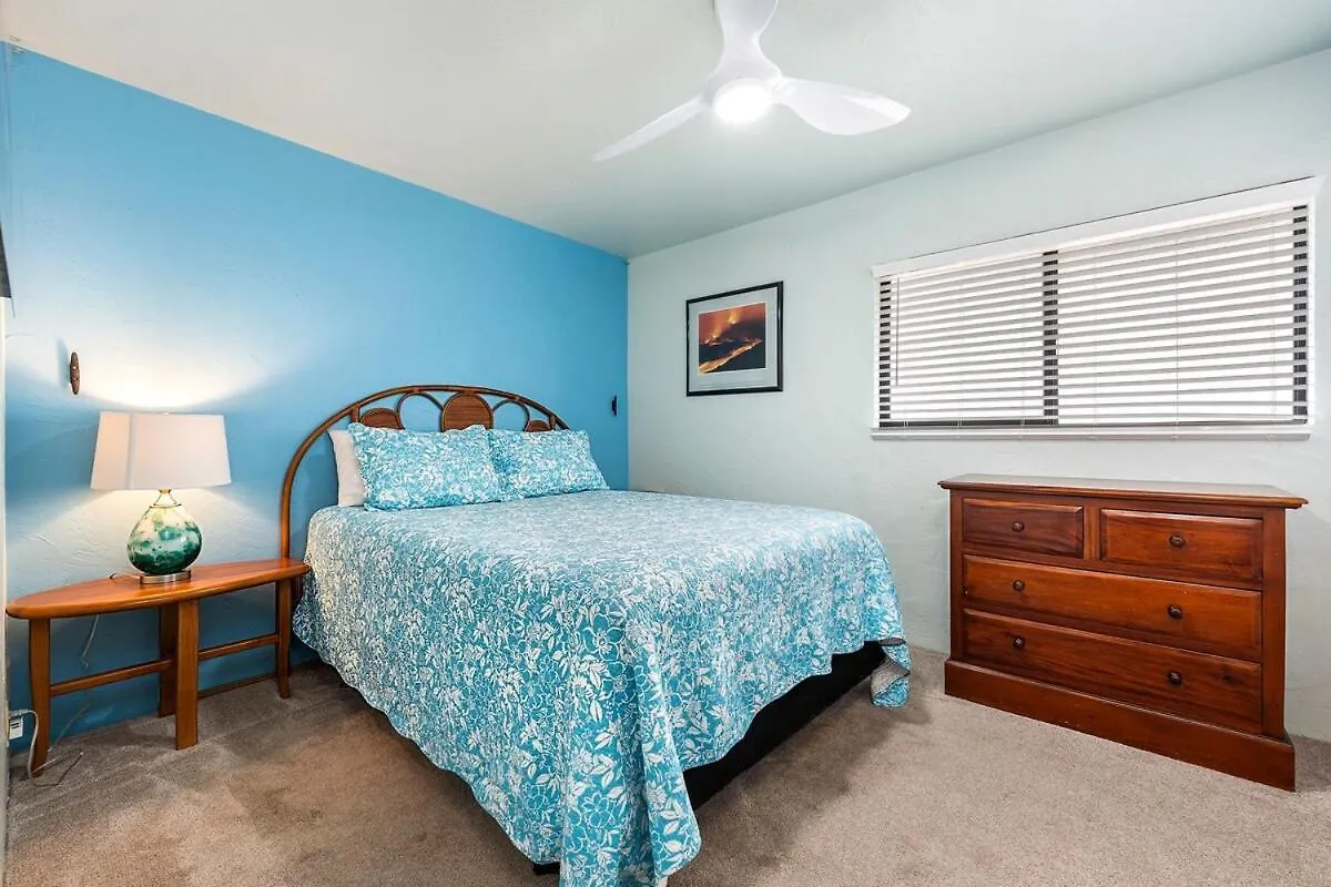 Top Floor Oceanview Kona Condo! Kailua-Kona
